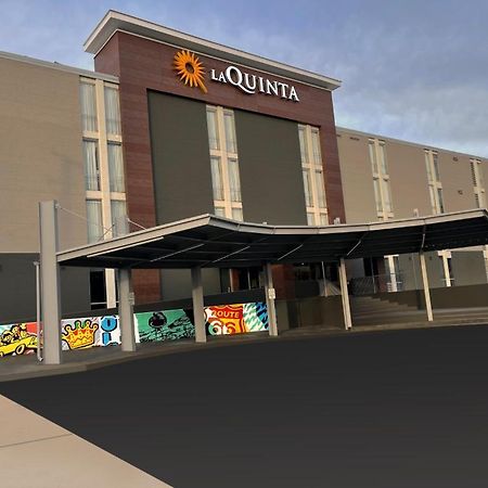La Quinta Inn & Suites By Wyndham Tulsa Downtown - Route 66 Екстериор снимка