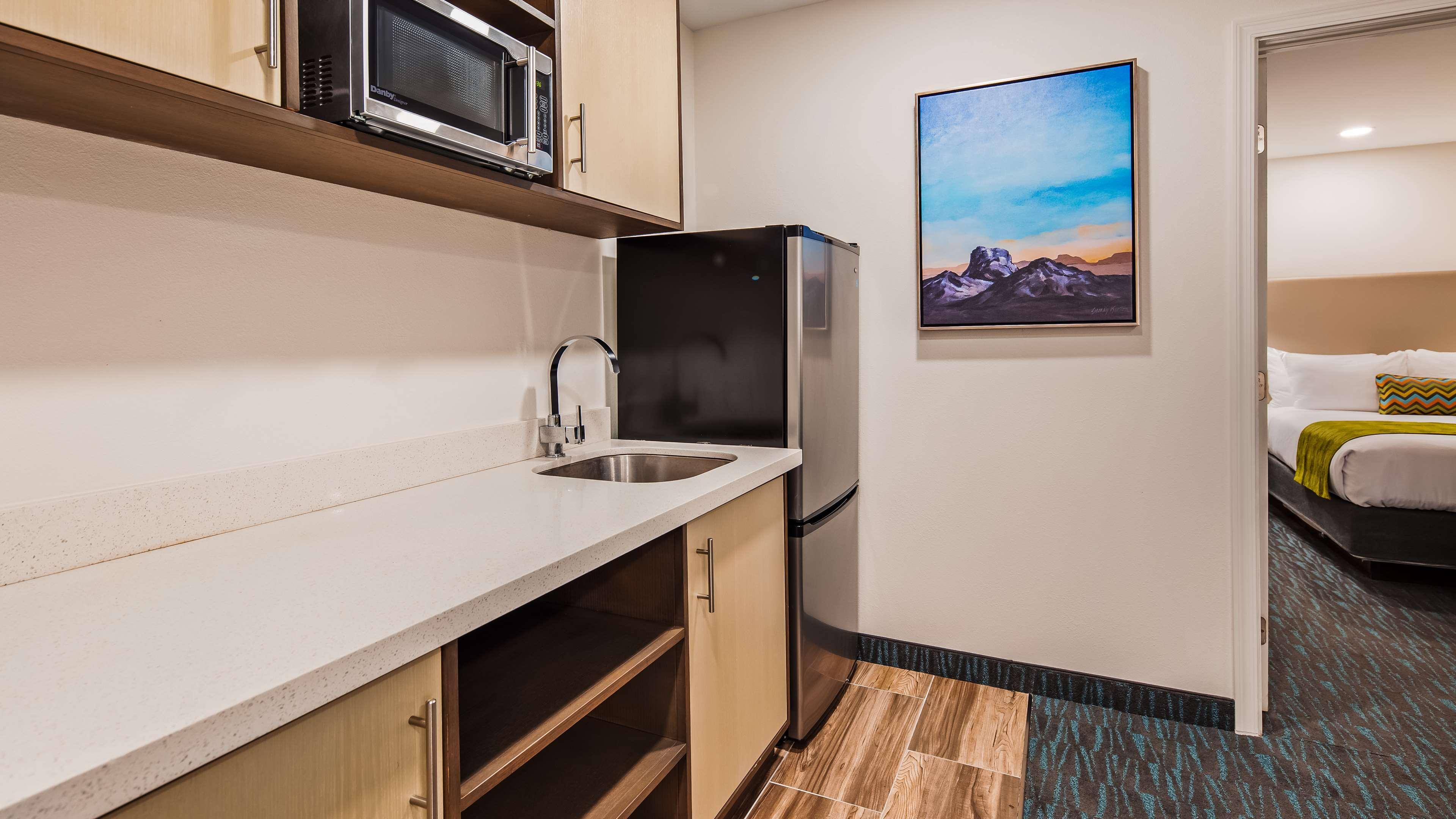 La Quinta Inn & Suites By Wyndham Tulsa Downtown - Route 66 Екстериор снимка