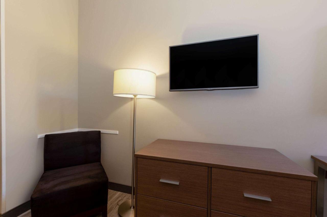 La Quinta Inn & Suites By Wyndham Tulsa Downtown - Route 66 Екстериор снимка