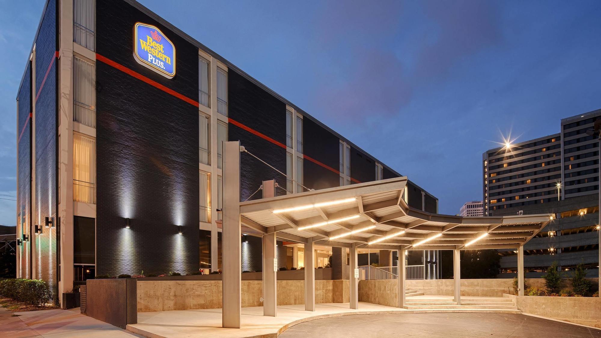 La Quinta Inn & Suites By Wyndham Tulsa Downtown - Route 66 Екстериор снимка